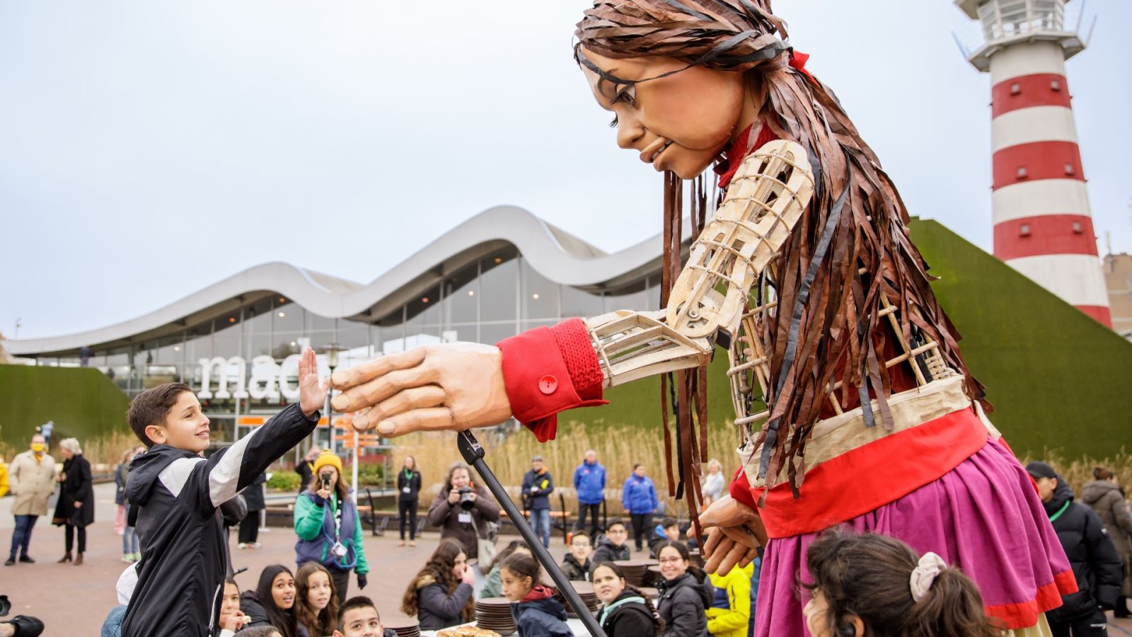 Little Amal at COP26 CREDIT The Walk Productions.